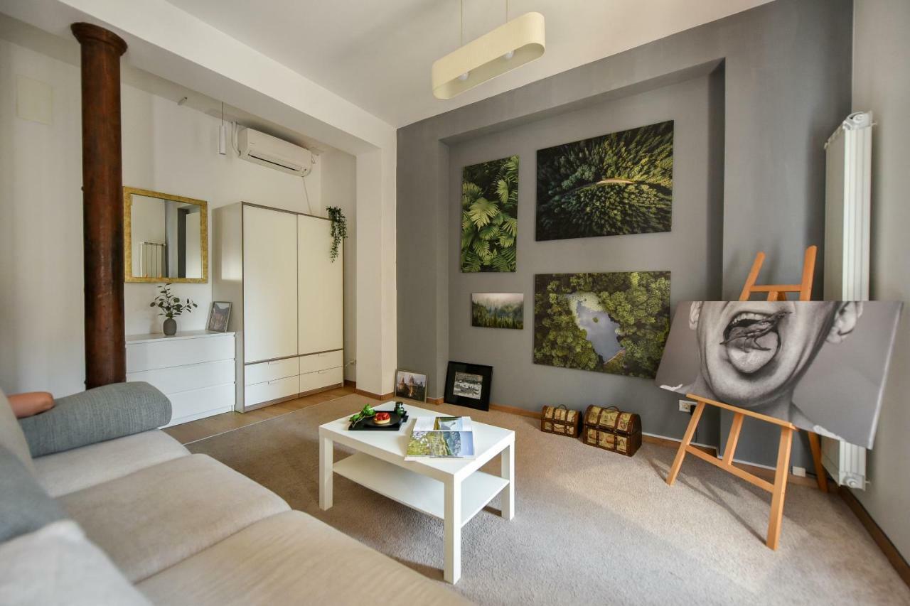 Best Location Old Town - New Studio Bucarest Esterno foto